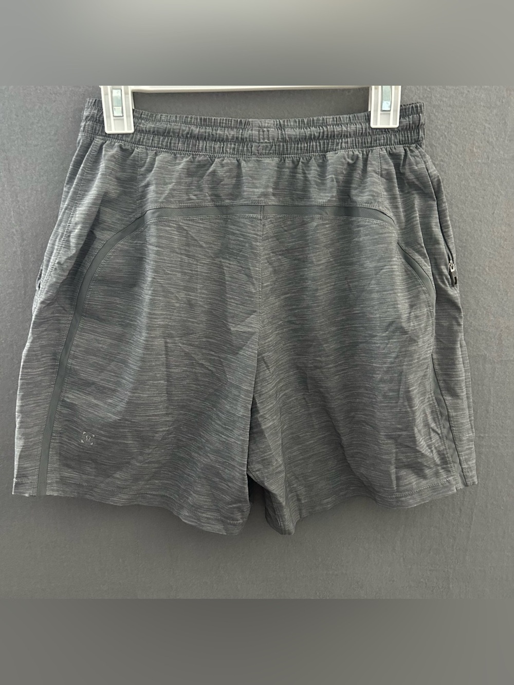 Lululemon Pace Breaker 7” inseam Gray Heathered Linerless Shorts Men’s M